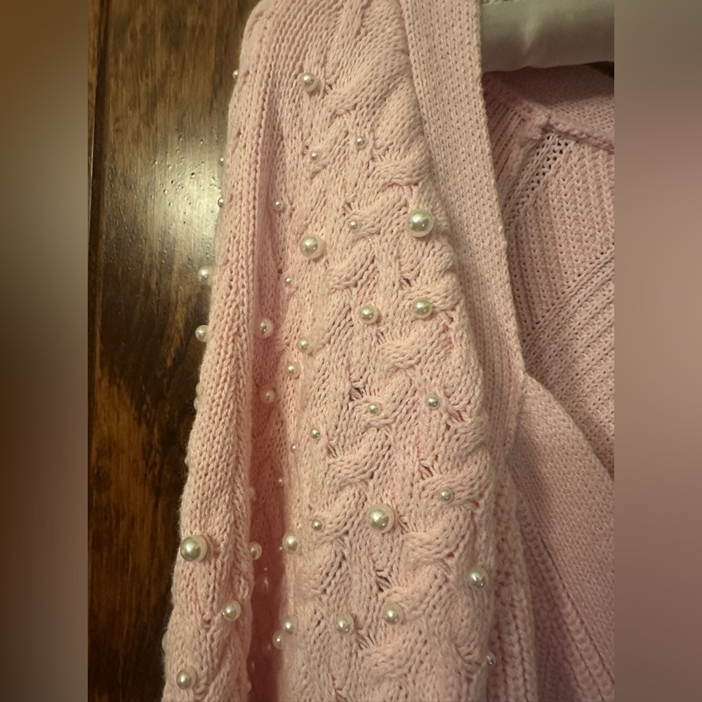 🆕 VICI Baby Pink Sweater with Pearl Accents
